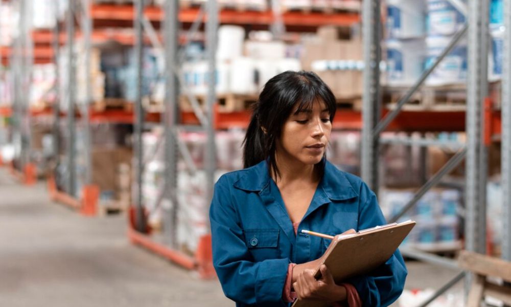 What are the Benefits of Investing in a Warehouse?